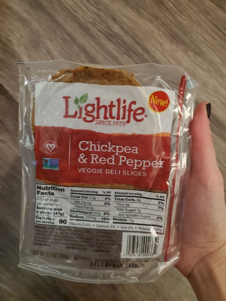 photo of Lightlife Chickpea and red pepper deli slices shared by @rania on  26 Dec 2019 - review