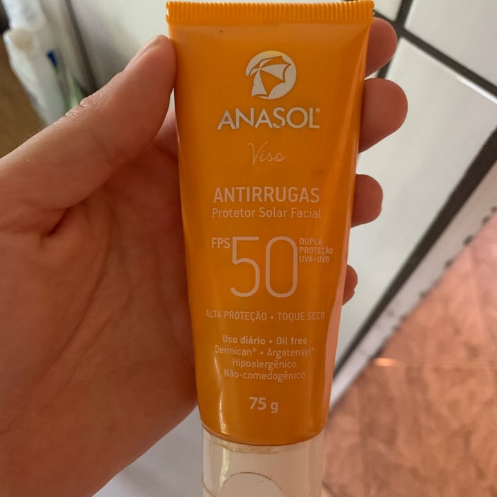 review photo of Anasol Protetor Solar Anti Rugas shared by @nayaraacosta on 03 Feb 2022 - review