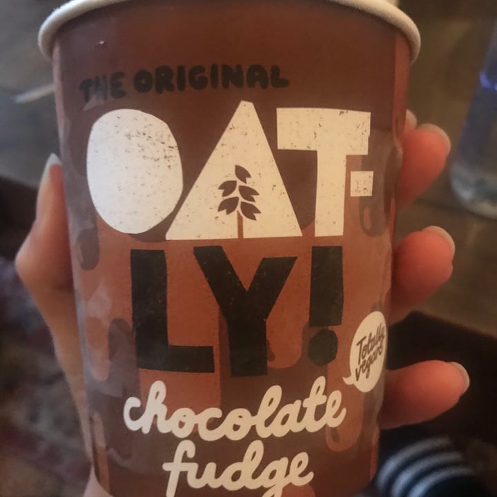 photo of Oatly Chocolate Fudge shared by @kirstend94 on  25 Jul 2020 - review