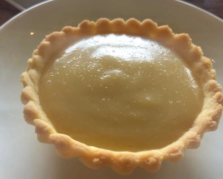 photo of nomVnom Bistro Original Vegan Egg Tart shared by @keenjal on  25 May 2022 - review