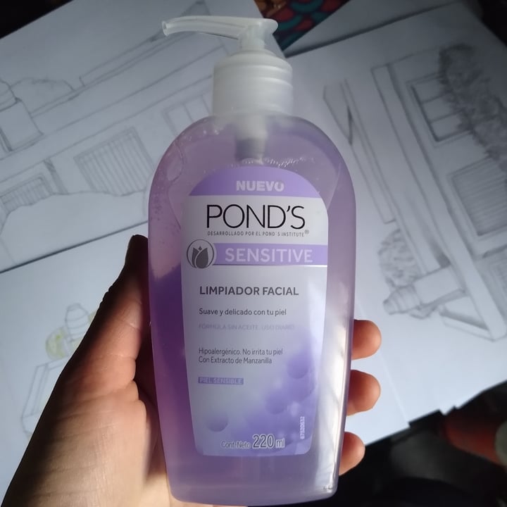 photo of Pond's Limpiador facial Sensitive shared by @fonsjuli on  05 Aug 2020 - review