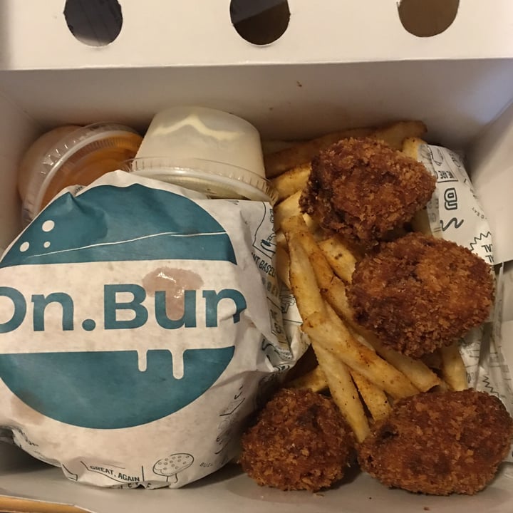 photo of On Bun Plant Based Burgers Greek Burger shared by @coralgzz on  29 Sep 2021 - review