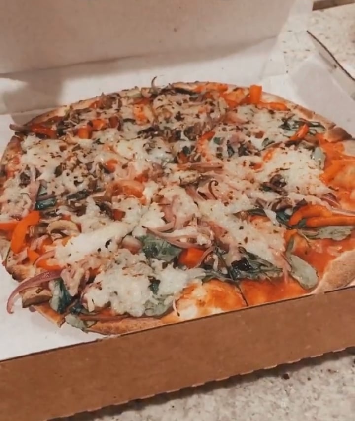 photo of Knead Guilt Free Vegan Pizza shared by @heystephanieweber on  12 Jan 2020 - review