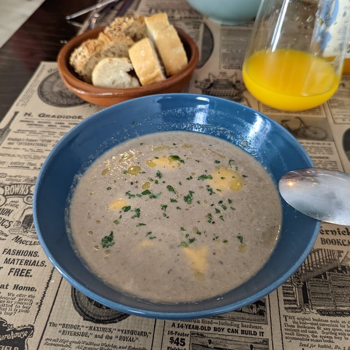 photo of El Enano Verde Crema De Portobello Con Queso Cheddar shared by @annedj on  05 Dec 2022 - review