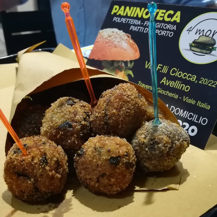 review photo of 4 Morsi - Paninoteca Polpetteria Cucina d' Asporto polpettine Zucchine E Melenzane shared by @marlalestrange on 25 Aug 2022 - review