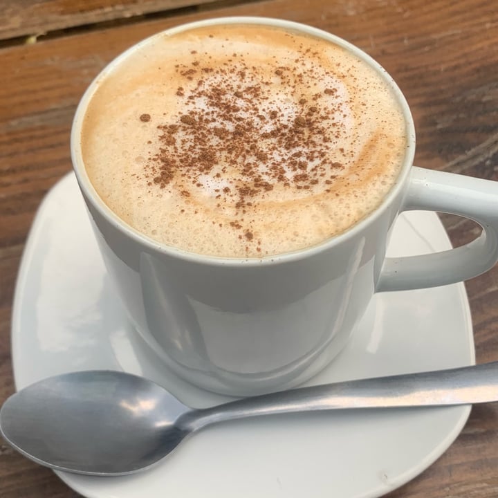 photo of Chocolatito Con Pan Cappuccino shared by @mariaart on  20 Apr 2022 - review