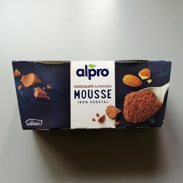 photo of Alpro Mousse de Chocolate con Almendras shared by @luciaxc on  01 Apr 2021 - review
