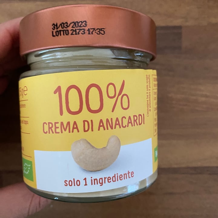 photo of Eurocompany 100% crema di anacardi shared by @ludovicaa13 on  29 Sep 2022 - review