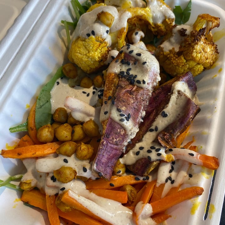 photo of Lexi's Healthy Eatery Glow Bowl shared by @bianca1701 on  23 Feb 2021 - review