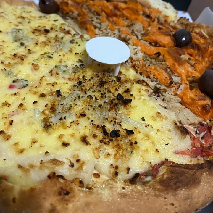 review photo of Pop Vegan Food Pizza shared by @samuca on 01 Dec 2022 - review