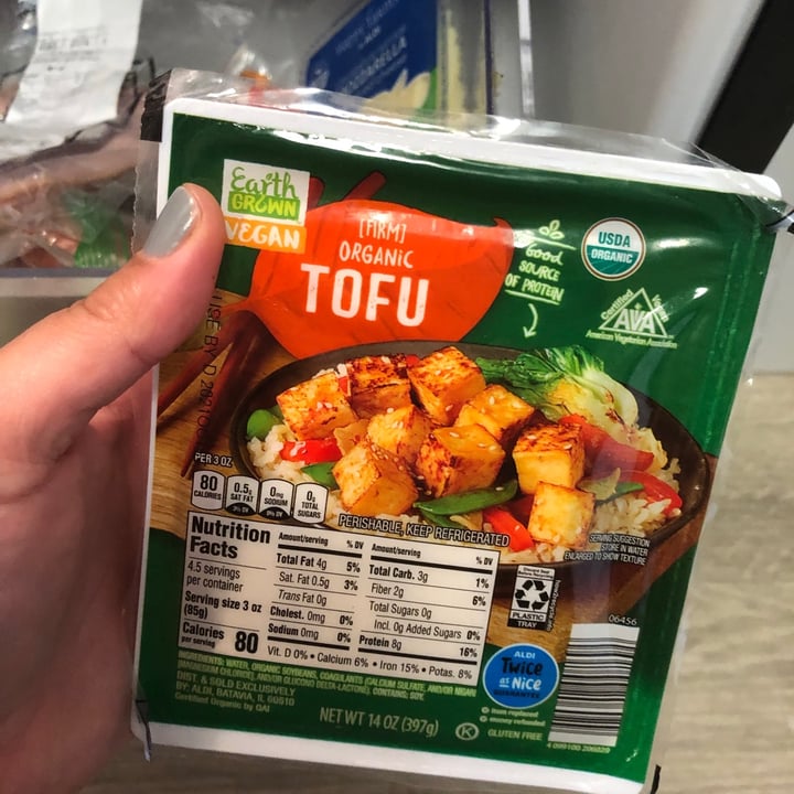 photo of Earth Grown Organic tofu shared by @valeskafreire on  27 Aug 2021 - review