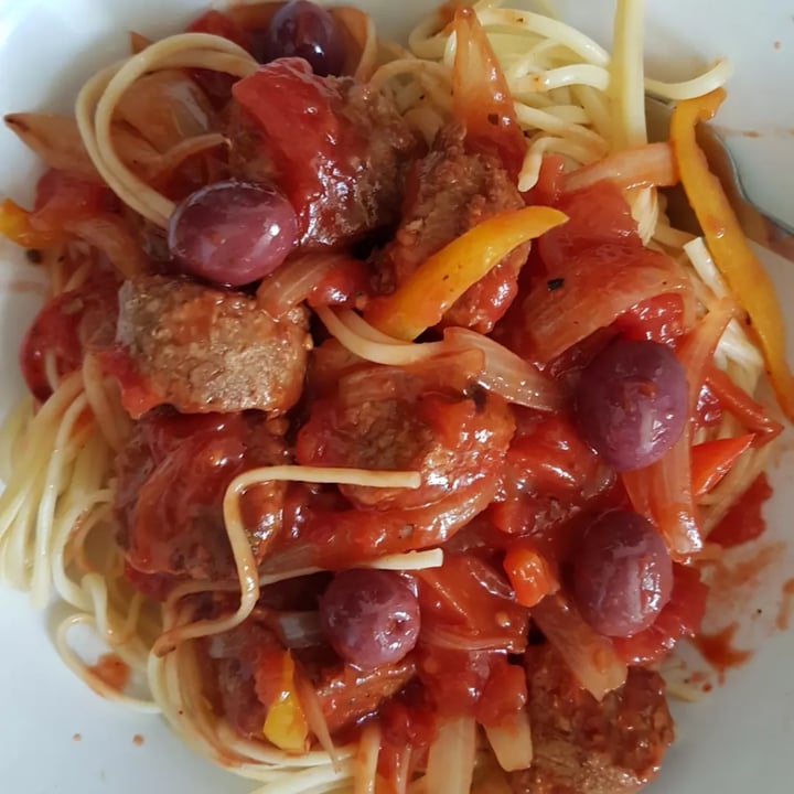 photo of Woolworths Food Chilli tomato paste shared by @jtbosman10 on  24 Apr 2022 - review