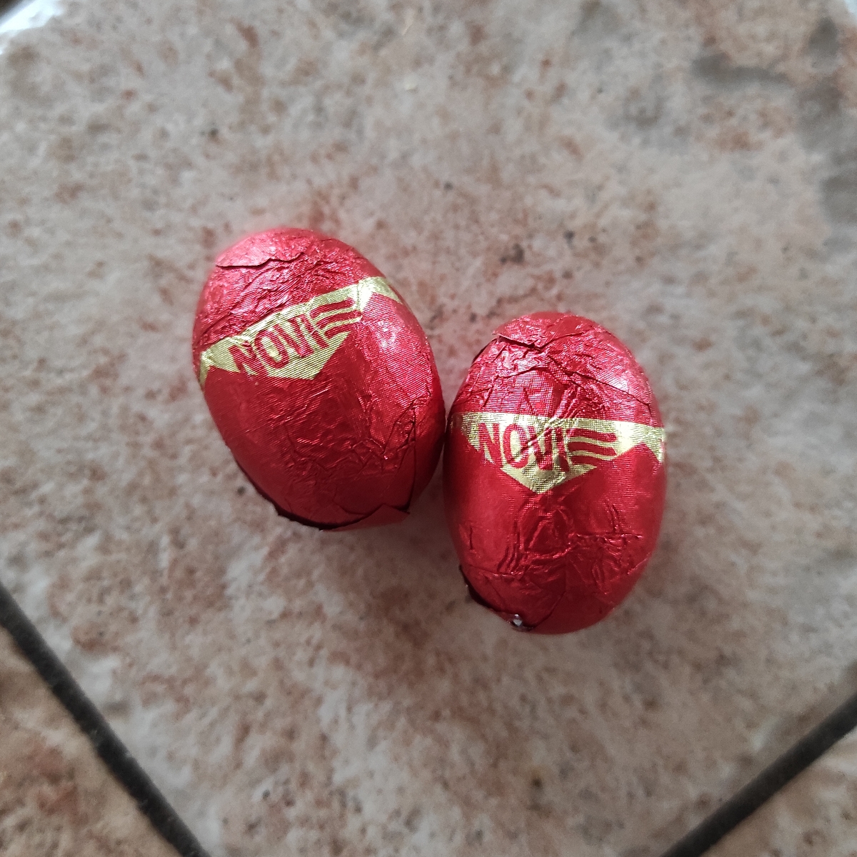 Ovetti al cioccolato fondente from Novi - Vegan Product Reviews ...