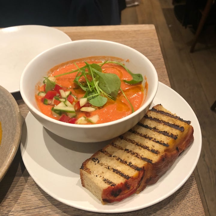 photo of Farmacy chilled gazpacho soup shared by @lupo on  01 Nov 2022 - review