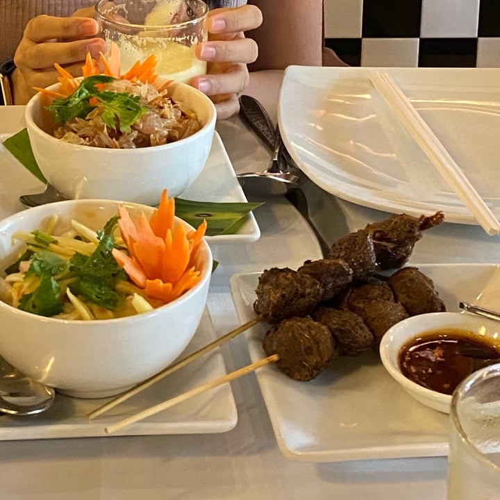 photo of Jim Thompson Vegetarian lunch buffet shared by @jaript on  16 Oct 2022 - review