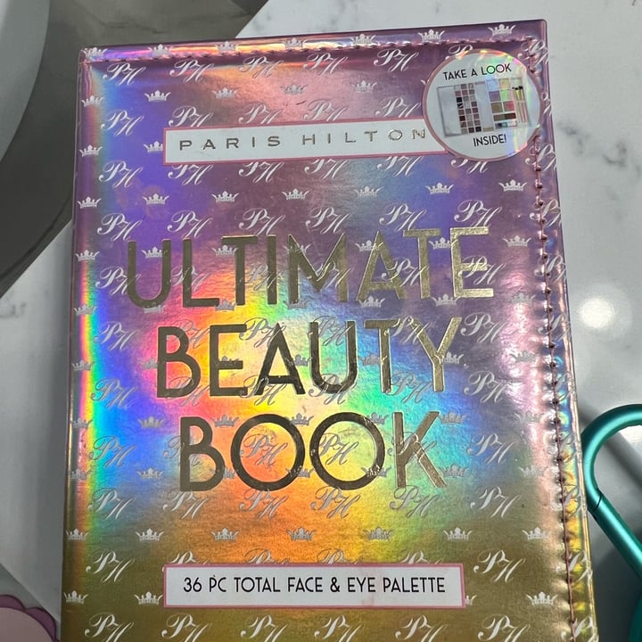 photo of paris hilton Ultimate beauty book shared by @andreadal on  20 Nov 2022 - review
