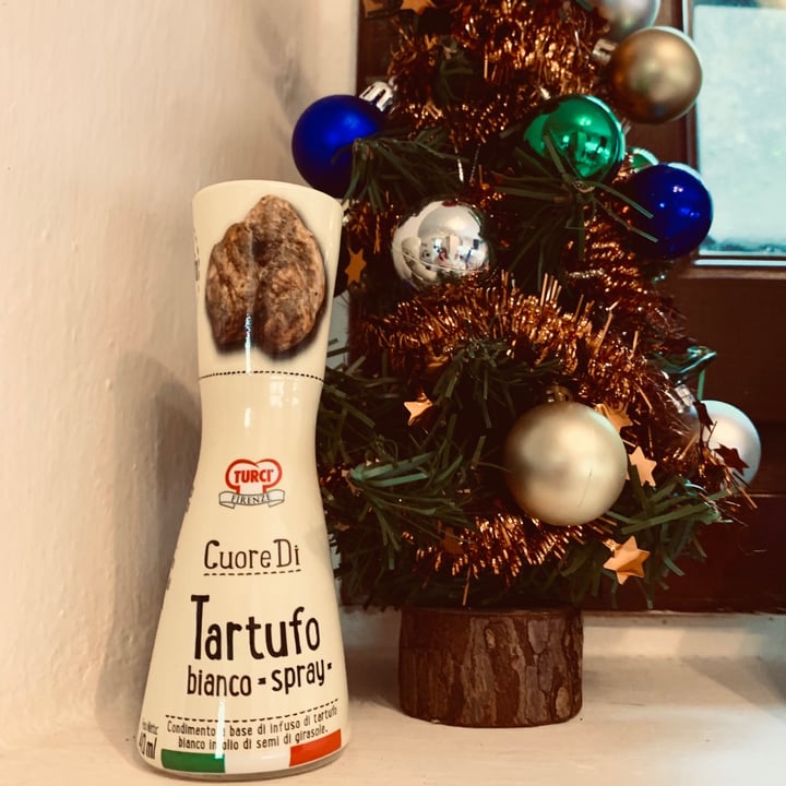 photo of Turci Cuore di Tartufo Bianco Spray shared by @isabelbii on  19 Dec 2020 - review