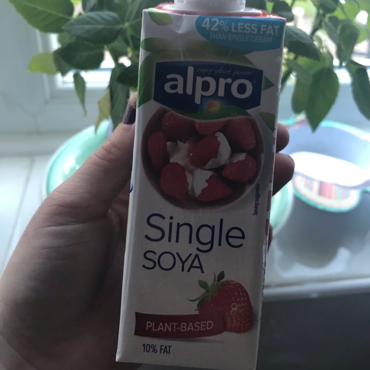 photo of Alpro Single Soya Cream Less Saturated Fat shared by @vegemma on  29 Apr 2020 - review