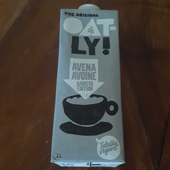 photo of THE ORIGINAL OAT-LY! Oatly  Barista Edition shared by @sobbalza on  27 Jun 2022 - review
