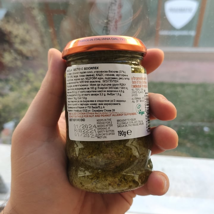 photo of Sacla Basil Pesto shared by @yminkov on  17 Apr 2022 - review