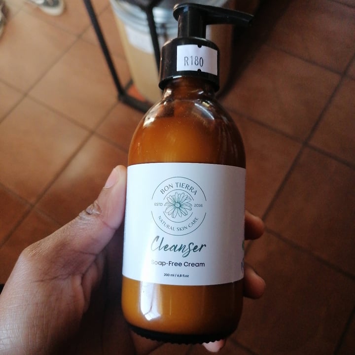 photo of Bon Tierra Cleanser shared by @sibusisoskosana on  03 Jul 2022 - review