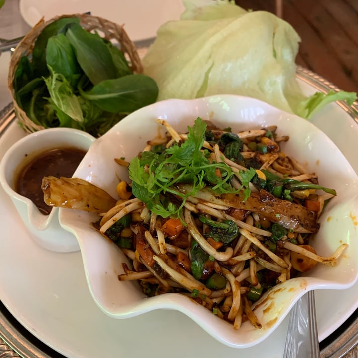 photo of Chopsuey Cafe at Dempsey DIY Lettuce Cups shared by @pal on  10 Nov 2020 - review