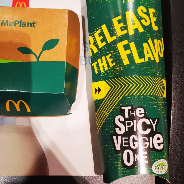 photo of McDonald's Shop Street The Spicy Veggie Wrap shared by @nomeutente on  13 Feb 2022 - review