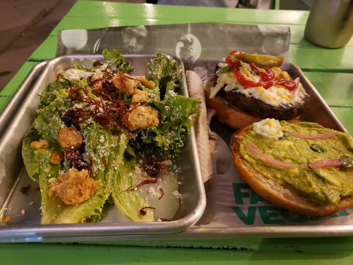 photo of Fat Vegan Combo Hamburguesa Pancho Vegan shared by @zagadigala on  19 Jan 2020 - review