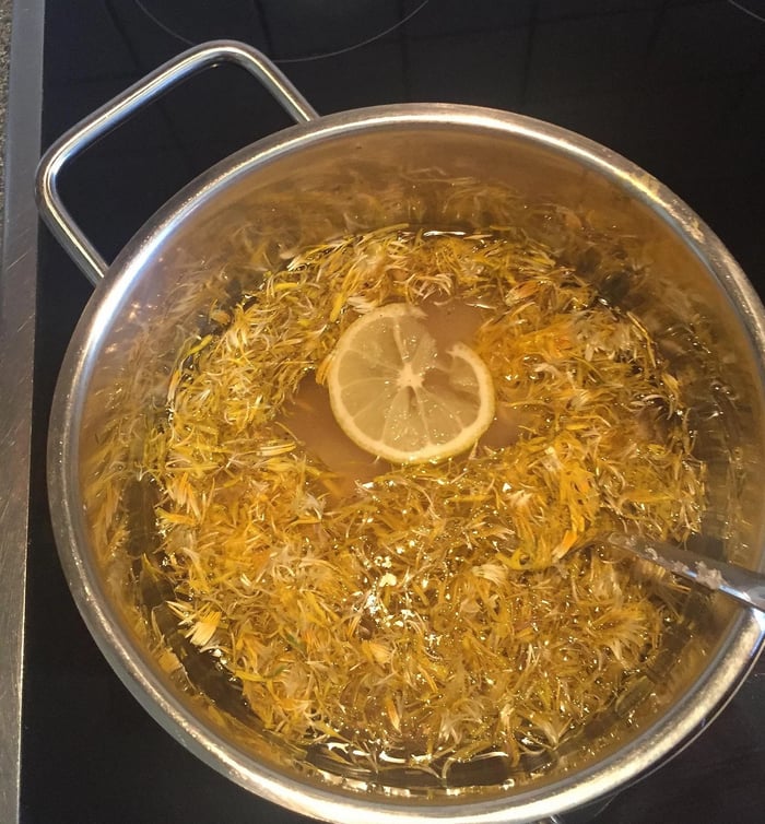 boil dandelion honey