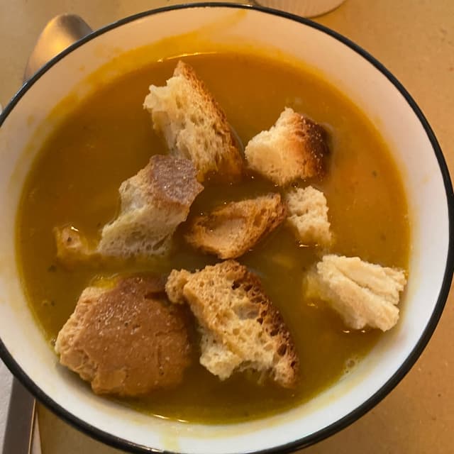Foto del piatto “Zuppa di zucca con castagne e ceci”