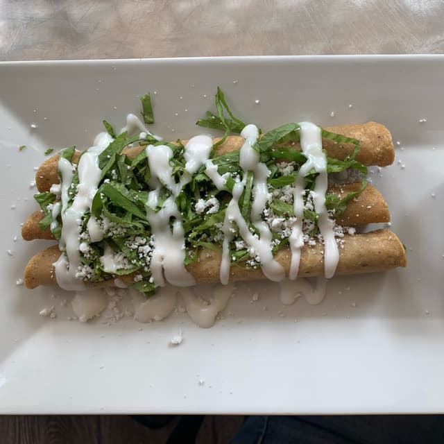 菜肴“Flautas”的照片