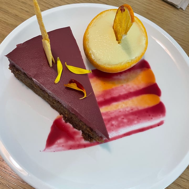 photo of Plant Cafe Almond cake shared by @passportvegan on  10 Jan 2022 - review