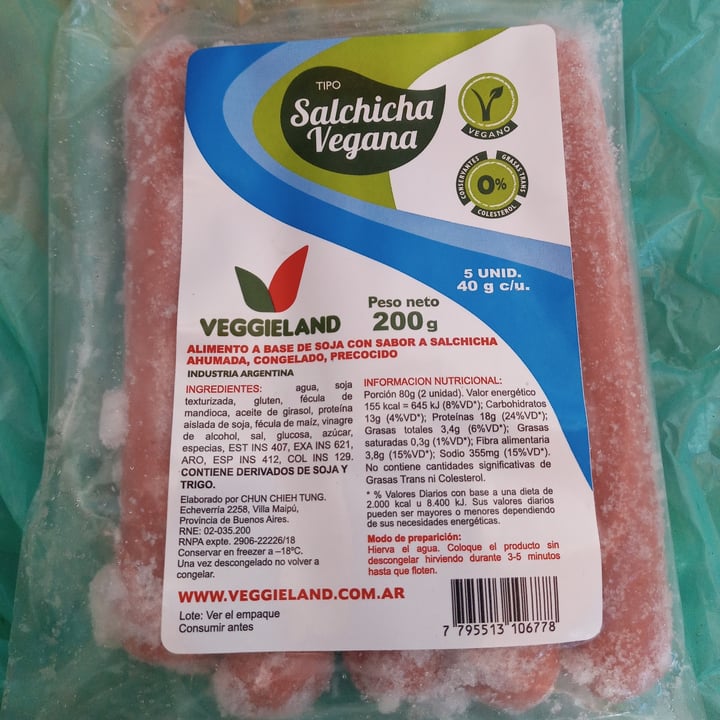 photo of Veggieland Salchichas Veganas shared by @pachidiri on  27 Aug 2021 - review