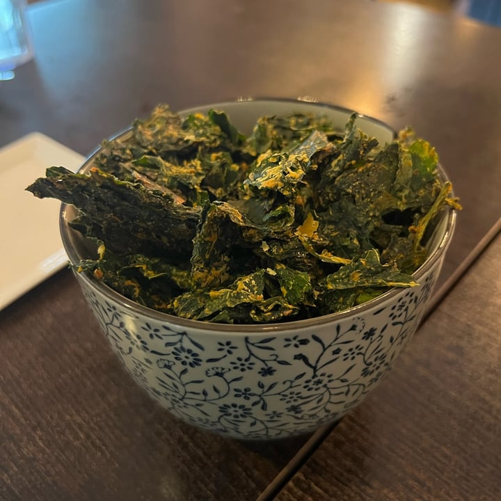 photo of Afterglow By Anglow Raw Cheesy Kale Chips shared by @salifx on  17 Nov 2022 - review