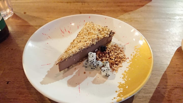 photo of Afterglow By Anglow Raw ‘Cheese’ Cake shared by @hollya113 on  19 Apr 2020 - review