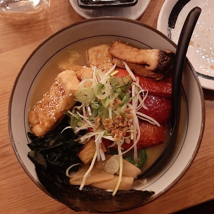 photo of Takumi Ramen Kitchen Milano Veggie Tofu Miso Ramen shared by @cloooodi on  05 Apr 2022 - review