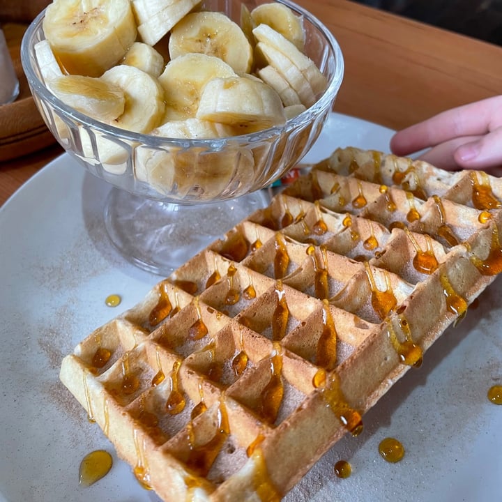 photo of The Waffle House Banana Waffle shared by @sarahjeggle on  29 Sep 2021 - review