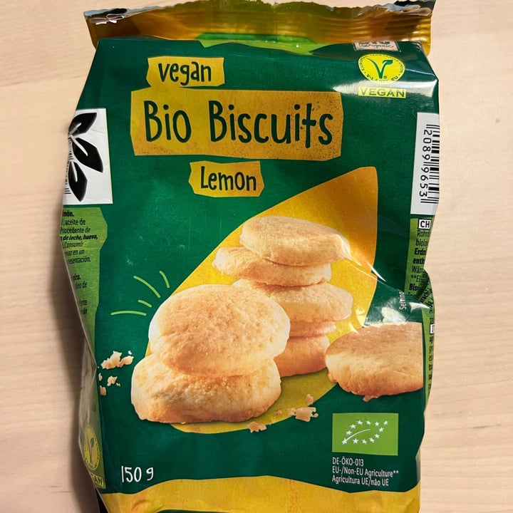 photo of Vemondo Bio biscuits lemon shared by @maggiekoglot on  06 Feb 2022 - review