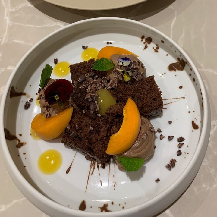 photo of Linfa Milano - Eat Different Sacher scomposta shared by @michiz on  16 Mar 2022 - review