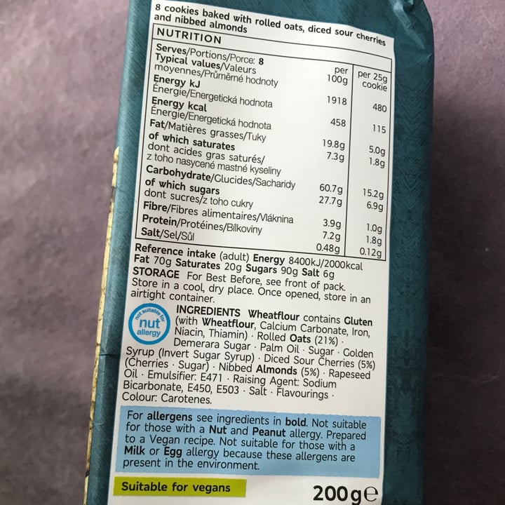 photo of Plant Kitchen (M&S) 8 chewy cherry bakewell cookies shared by @mehmehrene on  11 Sep 2022 - review