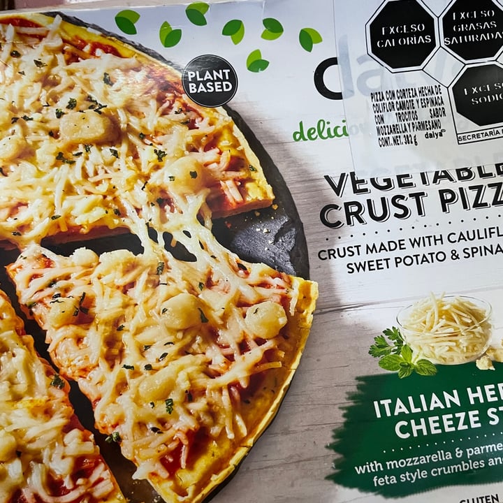 photo of Daiya Vegetable crust pizza, Italian Herb shared by @liliwaldo on  27 Apr 2022 - review