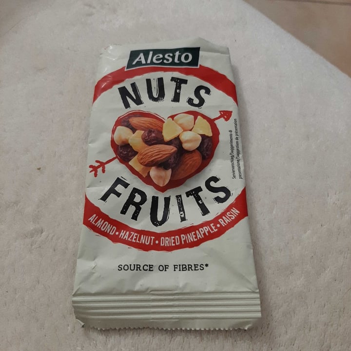photo of Alesto Nuts fruit shared by @robertaroby on  09 Oct 2022 - review