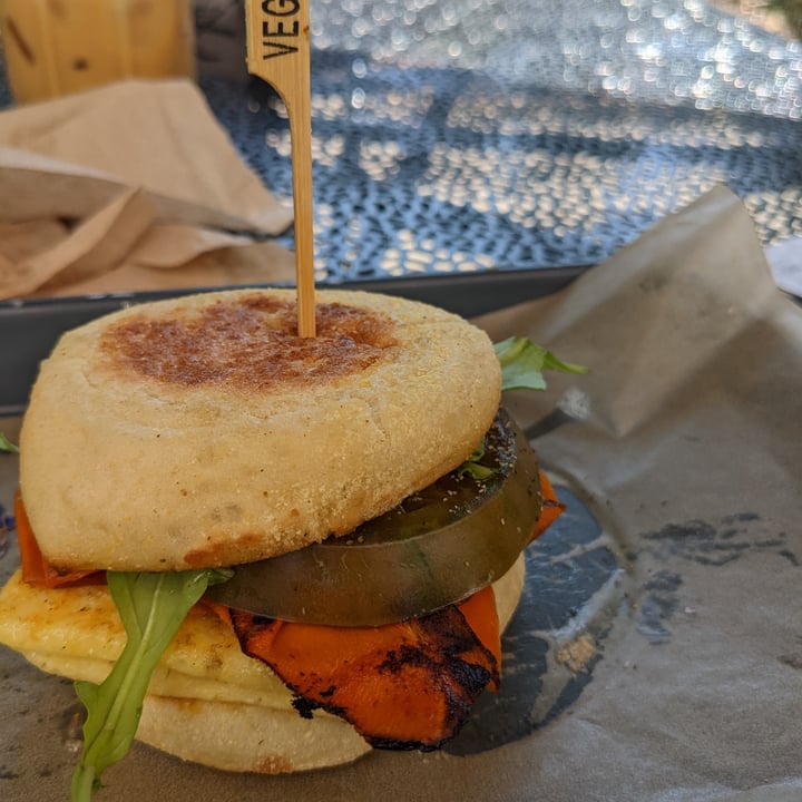 photo of Fox and Fig Cafe Breakfast Sammie shared by @ayyyyme on  25 Oct 2022 - review