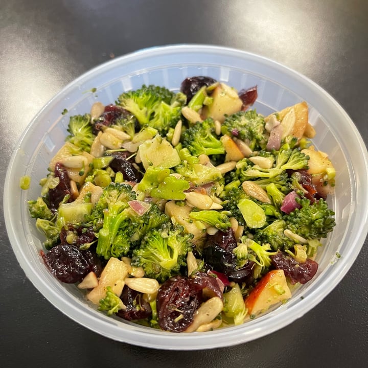 photo of Rawk Star Cafe Broccoli Salad shared by @manuelaw on  24 Jul 2022 - review