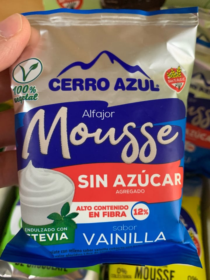 photo of Cerro Azul Alfajor Mousse de Vainilla shared by @micky04 on  05 Feb 2020 - review