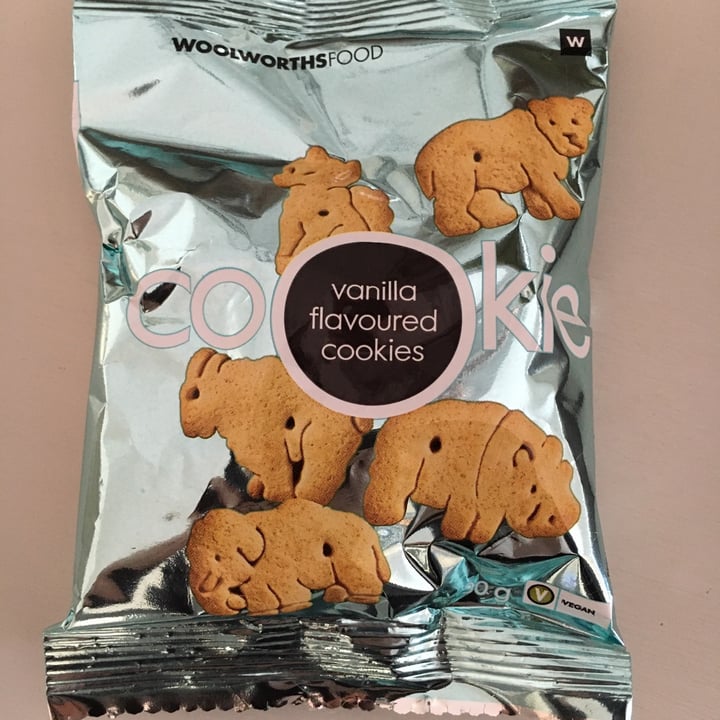 photo of Woolworths Food Vanilla flavoured cookies shared by @mailidyer on  08 Jun 2020 - review