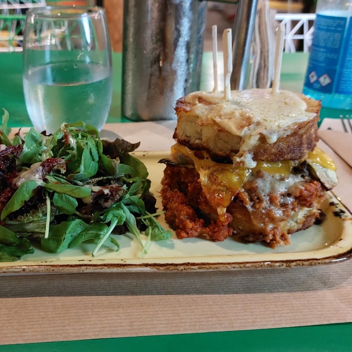 photo of Athens Vegan Burgers Moussaka shared by @wandavetveg on  17 Sep 2022 - review