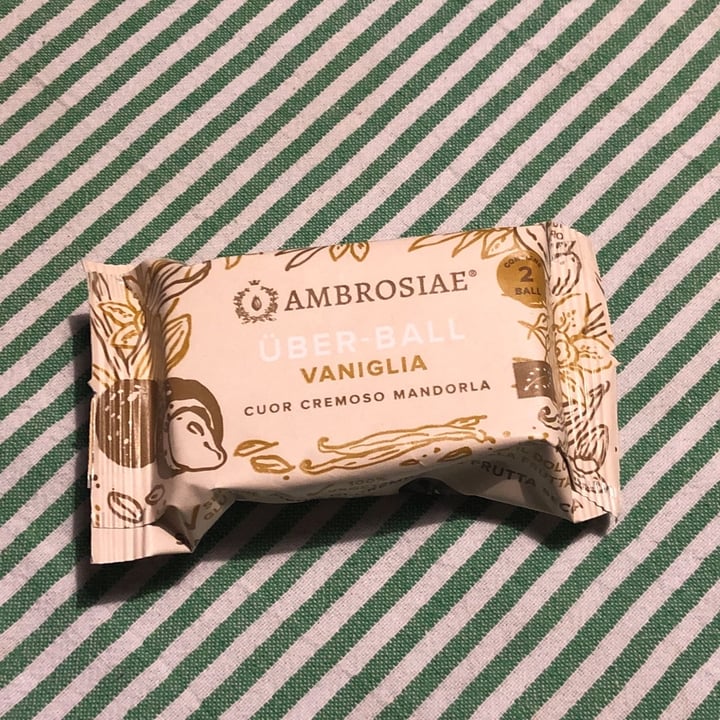 review photo of Ambrosiae Über-Ball Vaniglia shared by @virgii on 27 Nov 2021 - review