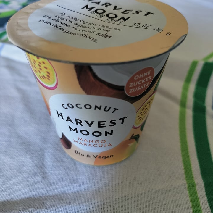 photo of Harvest Moon Mango & Maracuja Coconut Milk Yoghurt shared by @magzape on  03 Jul 2022 - review