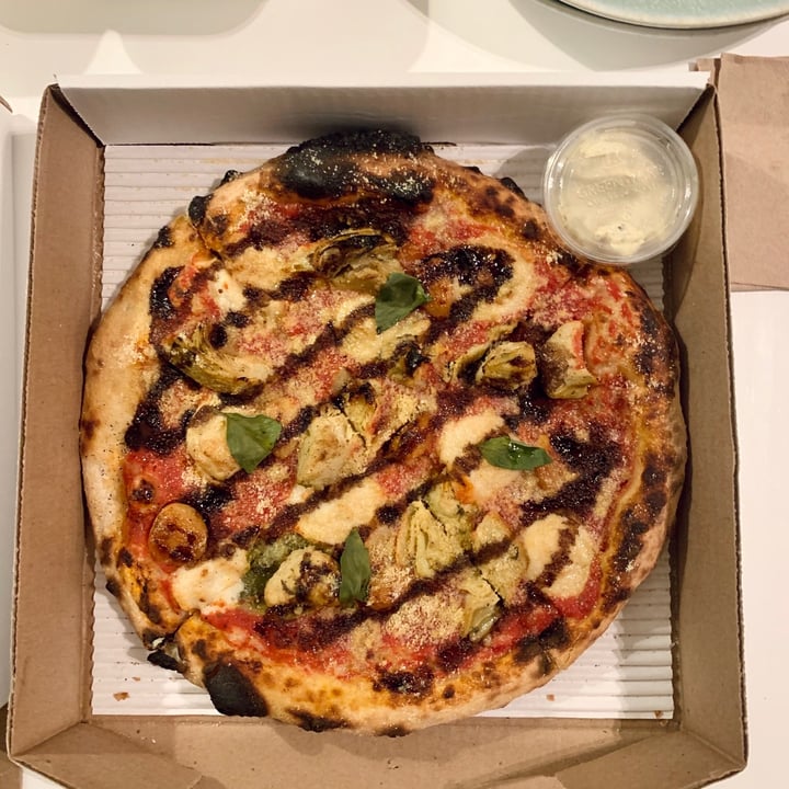 photo of Pizzeria Du Mediterranean Pizza shared by @thealexrae on  11 Sep 2020 - review